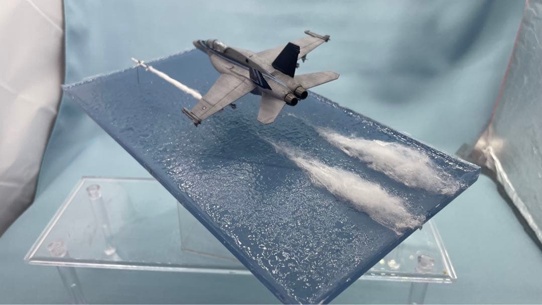 トップガン　マーヴェリック　F18 ミサイル発射　ジオラマ エフトイズ