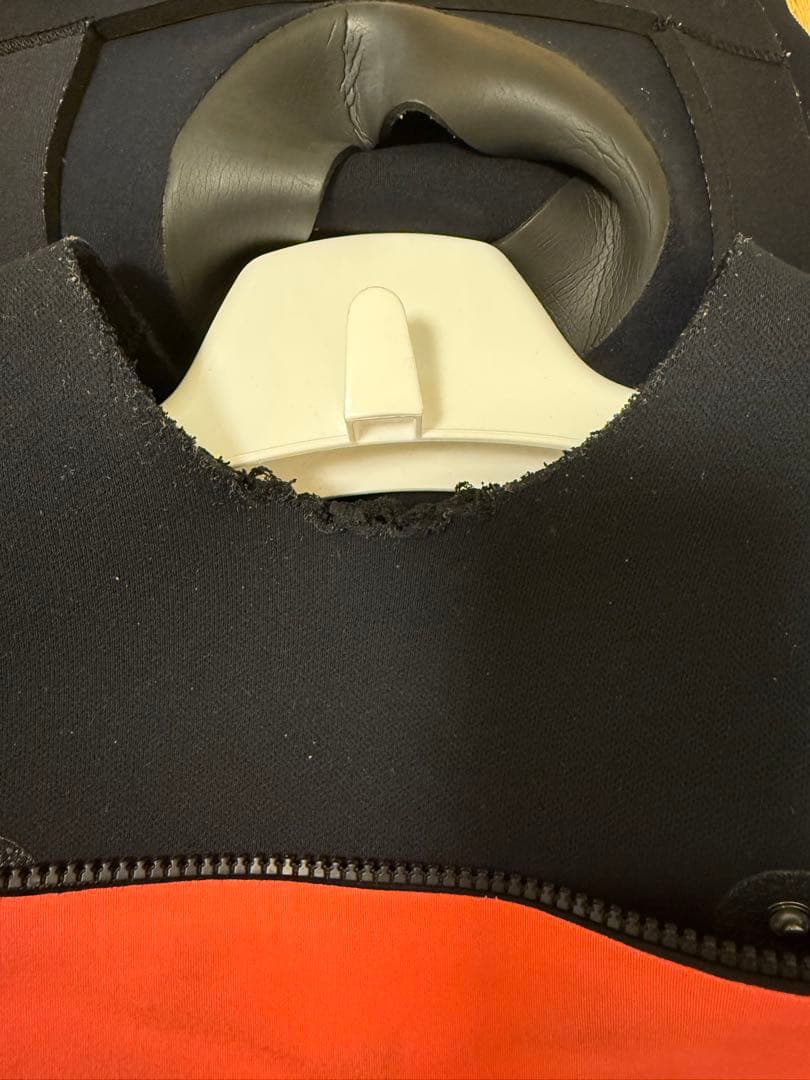 BILLABONGセミドライウェットスーツ