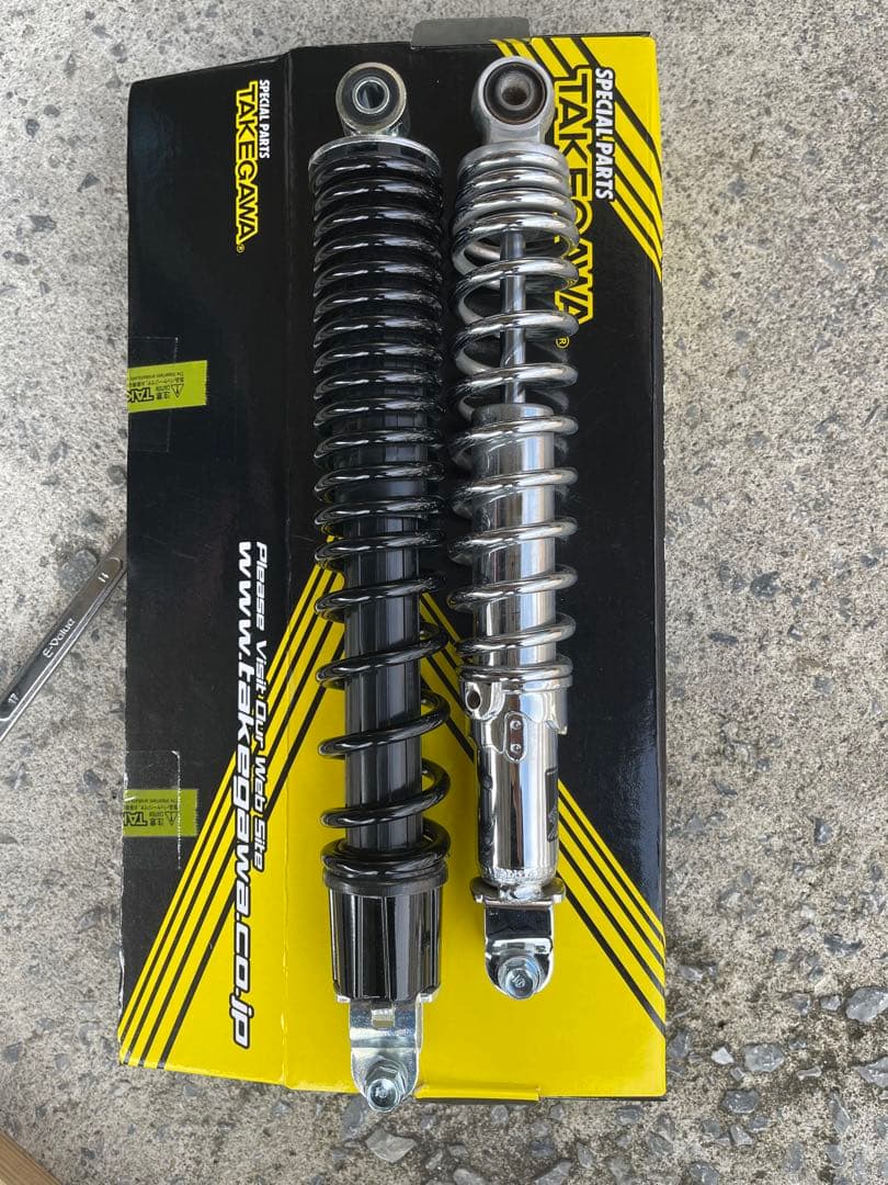 送料込み　TAKEGAWA ローダウン　リアショック クロムメッキ　jk05