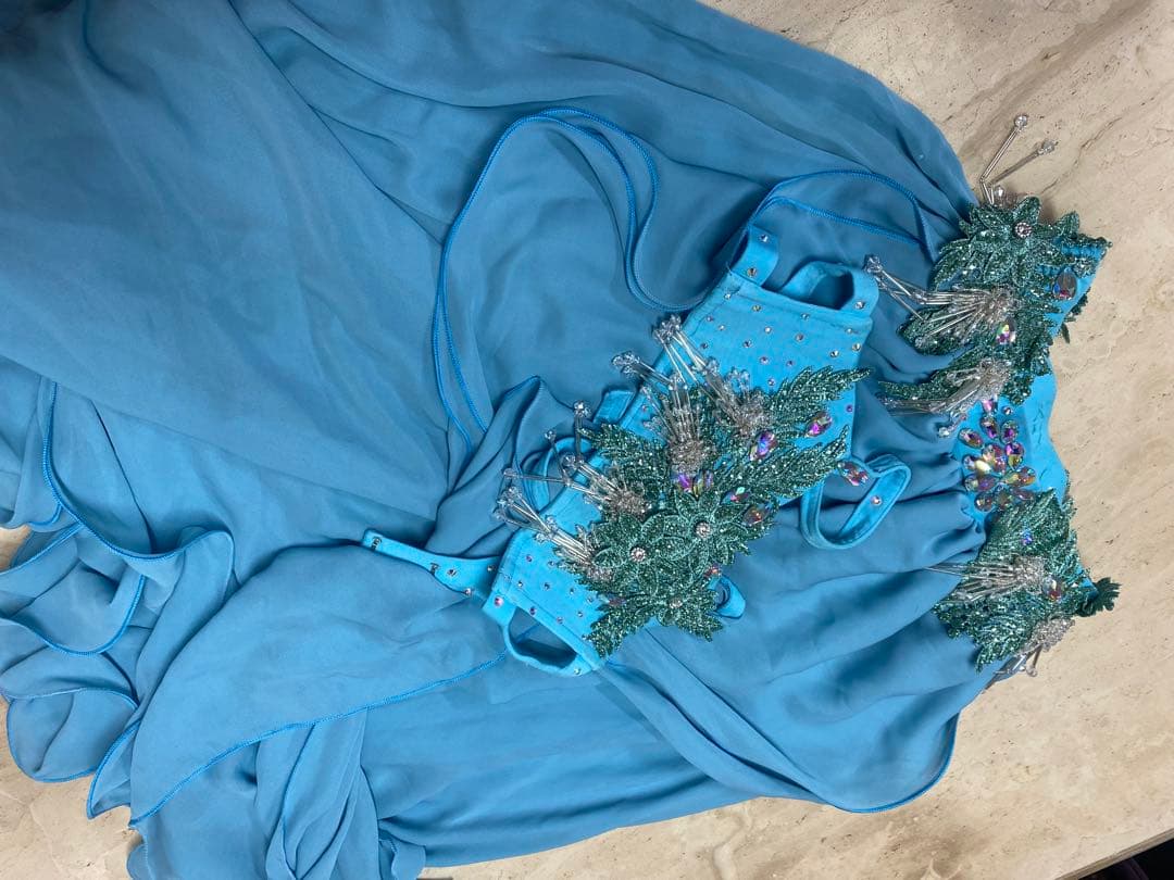 キッズサイズベリーダンス衣装