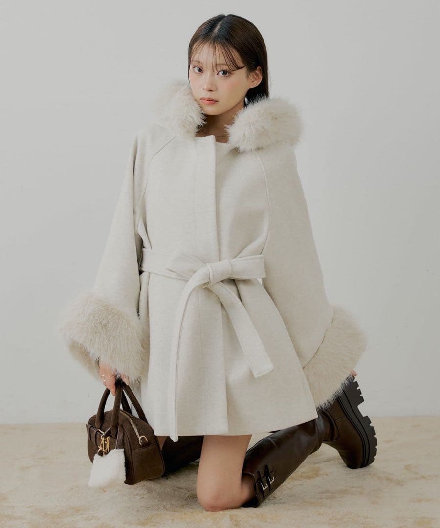 chico ファー付きフード襟マルチwayケープコート