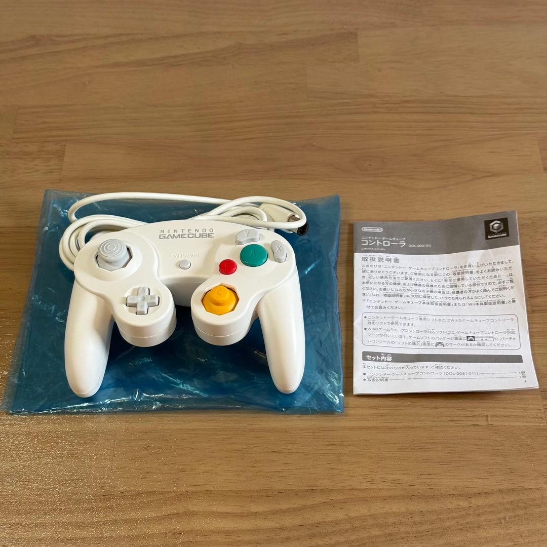 6-074【新品未使用】ゲームキューブコントローラ ホワイト 後期型