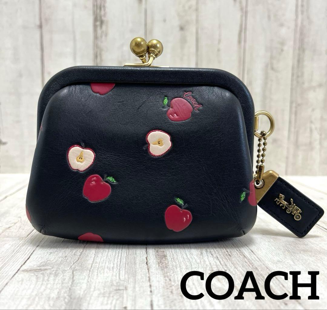 【美品】coachりんご柄　コーチCOACH がま口 財布　キスロック
