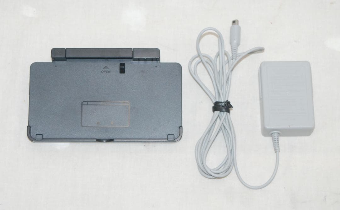 NINTENDO 3DS 本体 CTR-001 充電台 充電コード付 SDカード