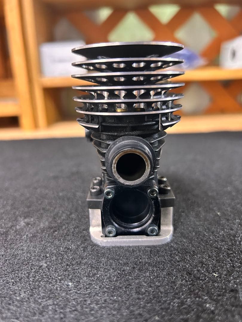 O.S. SPEED T1202 エンジン