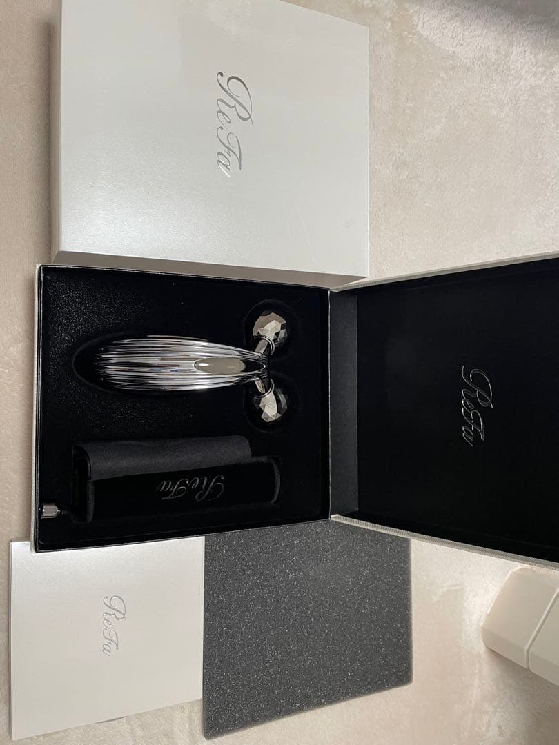 ReFaカラットレイ 美顔器ローラー