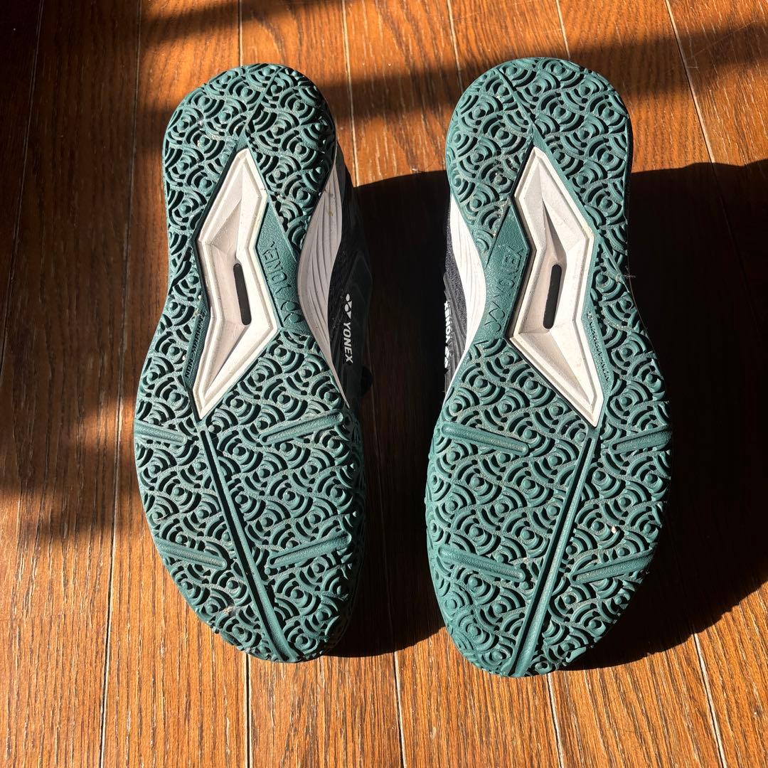 ヨネックス　テニスシューズ　27.5 パワークッションエクリプション4 美品