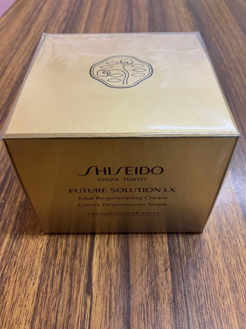 Erichev様　フューチャーソリューションLX トータル　Rクリームe 資生堂