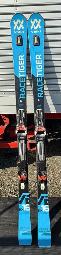 Völkl Racetiger SX 16 デモスキー