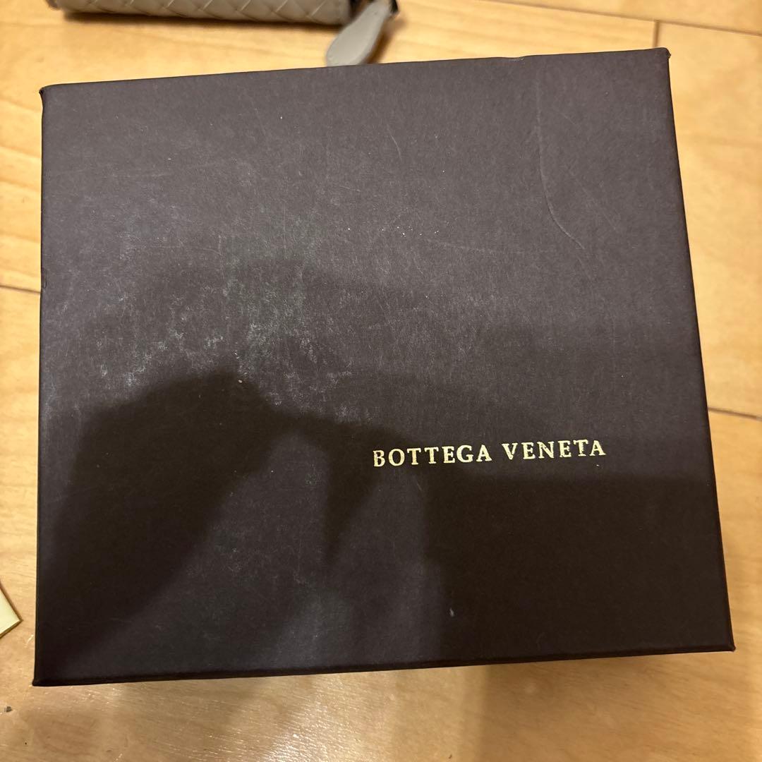 ボッテガヴェネタ　ケース