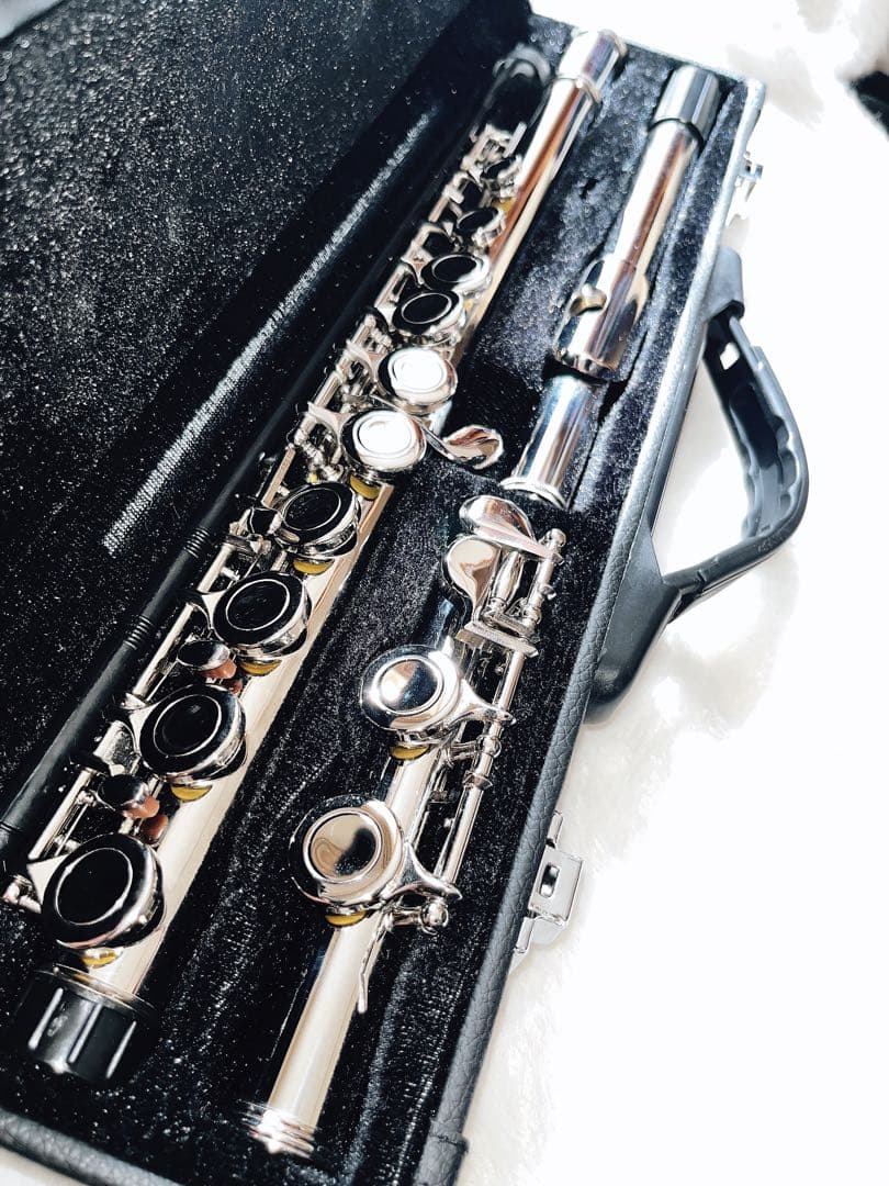 C菅フルート本体＋ケース＋お手入れ用品付き