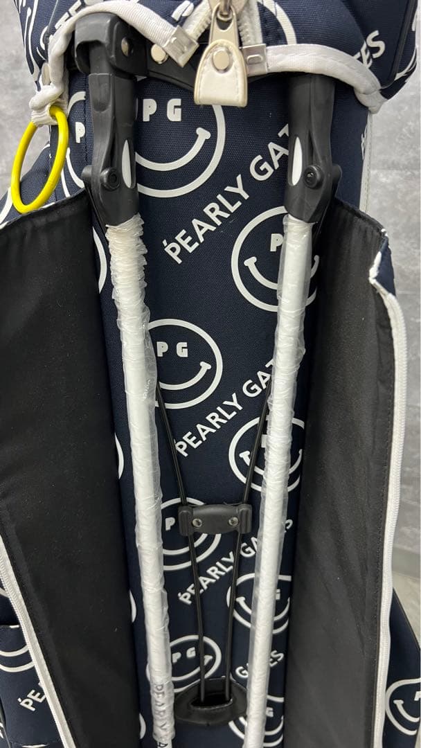 ★人気完売品★ PEARLY GATES ビッグスマイリーキャディバッグ