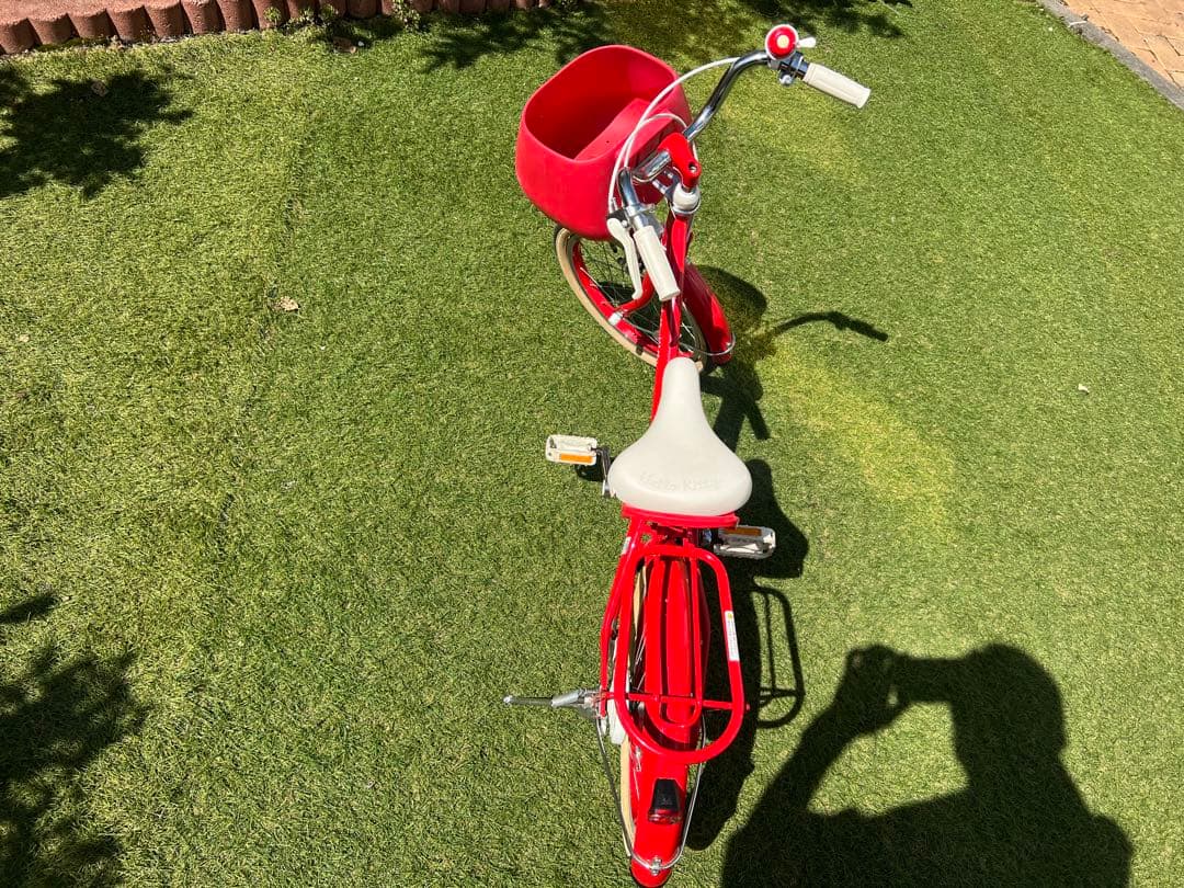 茶碗蒸し 16インチ　ハローキティ 子供用自転車 赤　補助輪付き