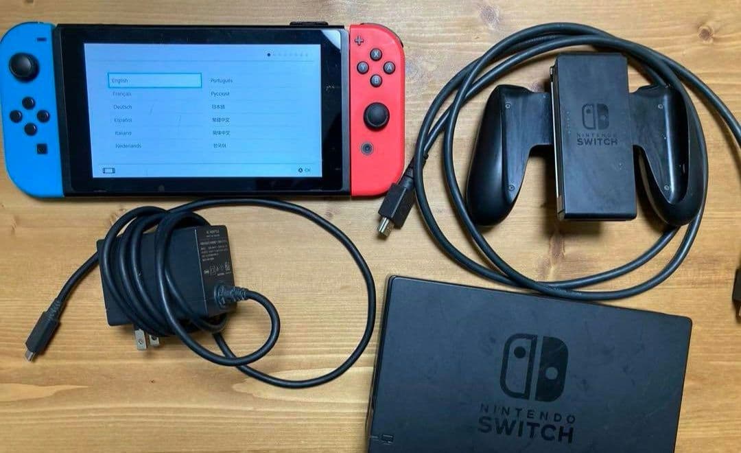 ニンテンドースイッチ本体　付属品