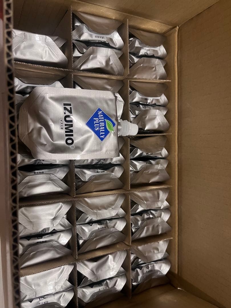 IZUMIO Naturally Plus 200mlパウチ30本