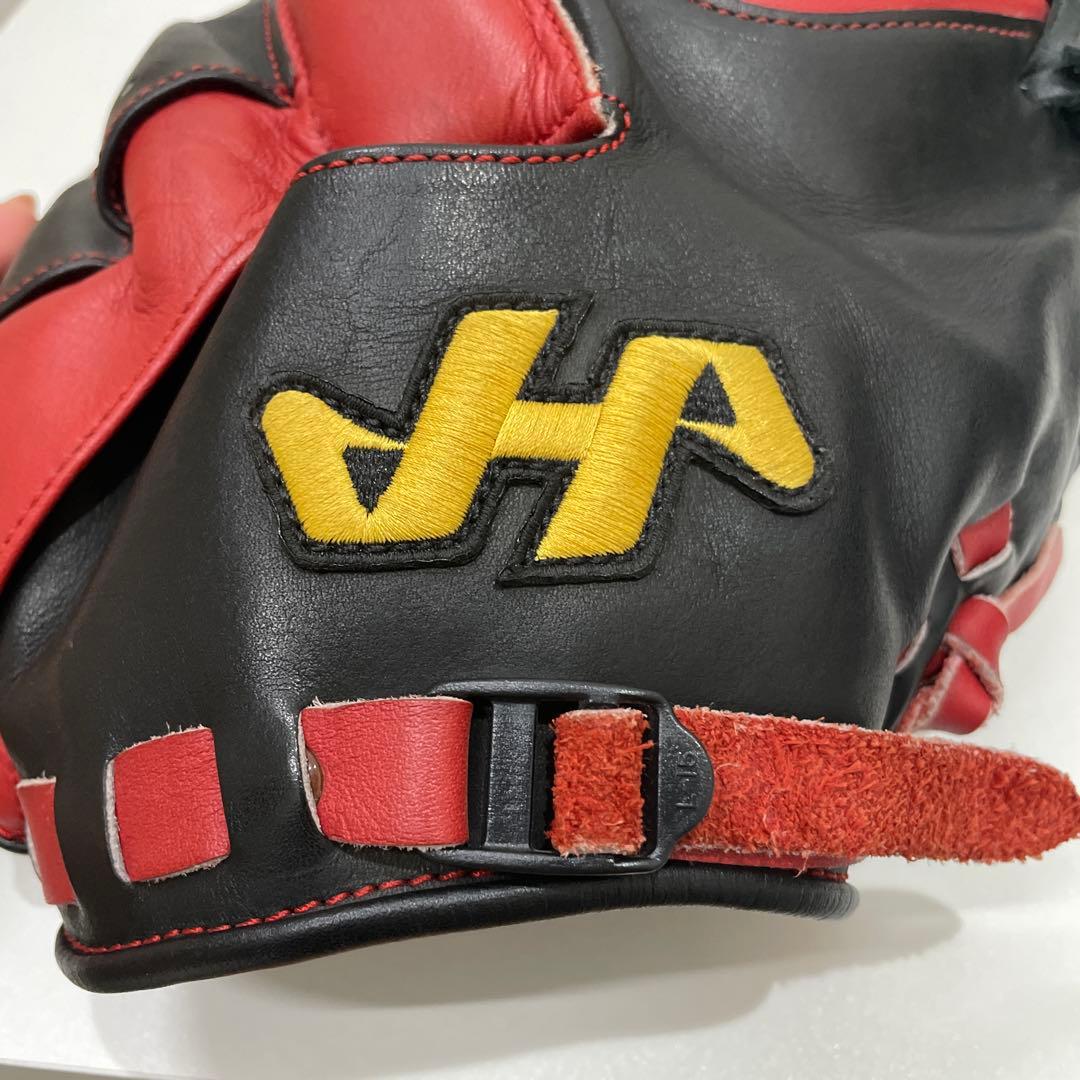 ハタケヤマ キャッチャーミット　甲斐拓也モデル　黒赤