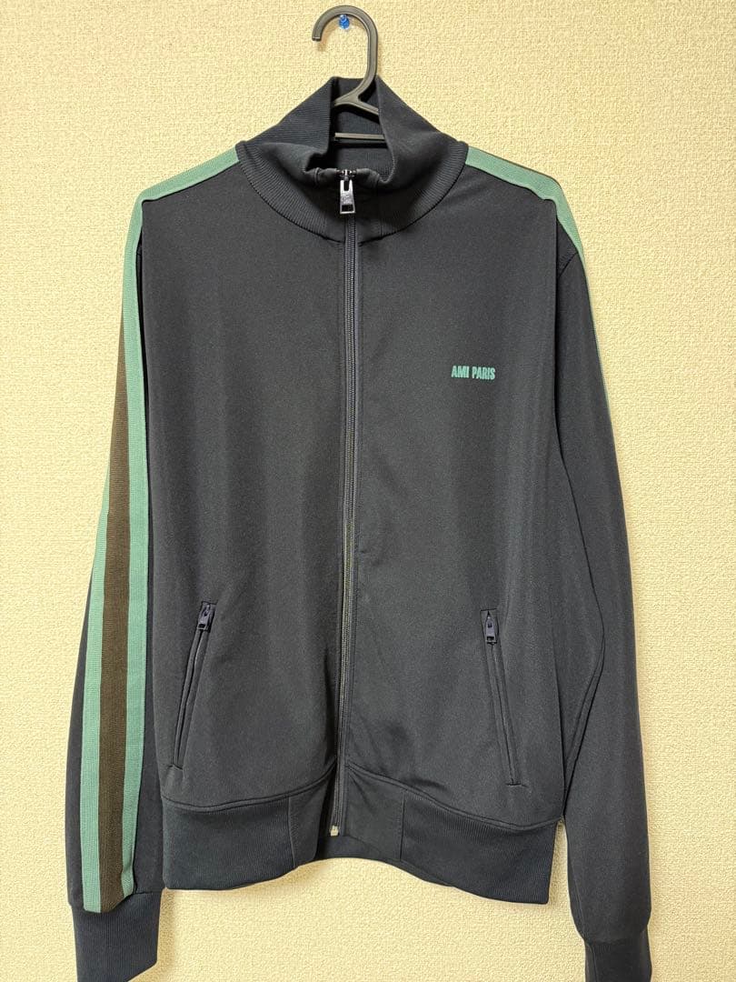 AMI PARIS ネイビージップアップジャケット
