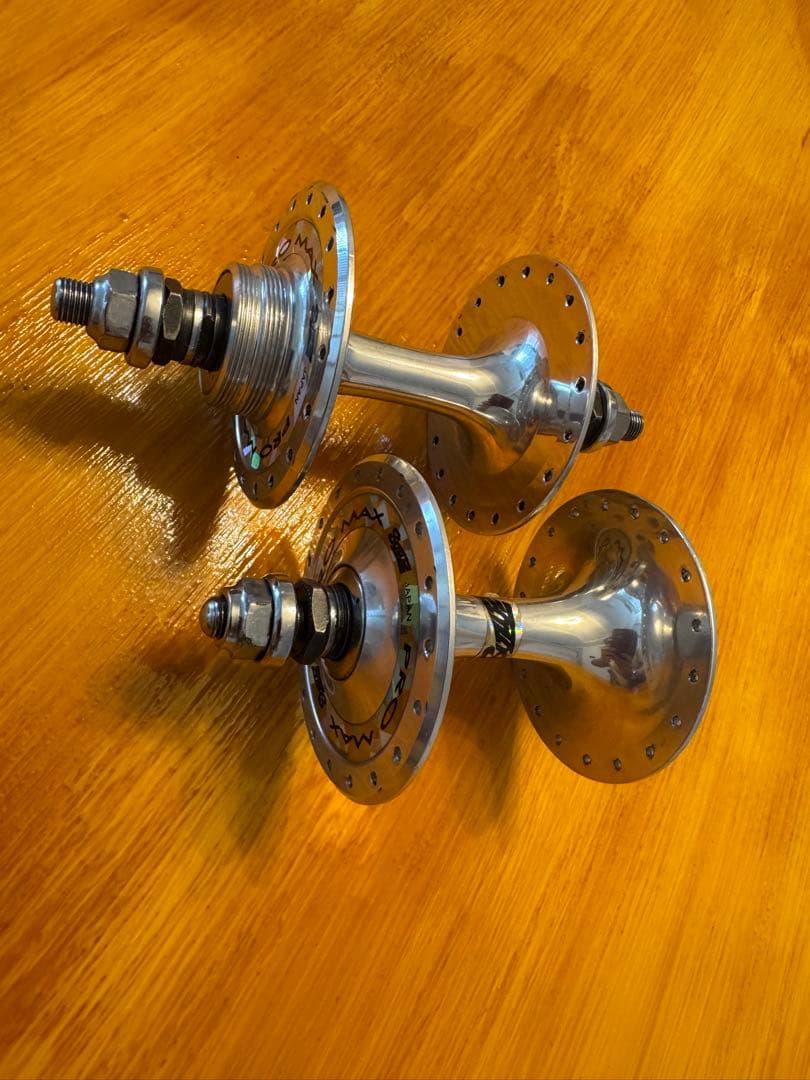 M*t様 美中古　SUZUE PRO MAX ハブ前後セット　NJS刻印あり