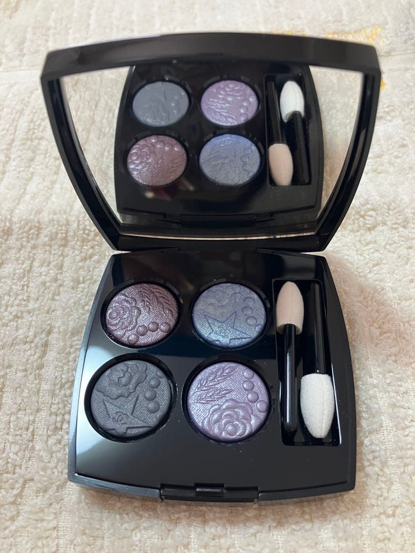 【CHANEL未使用 】レ キャトル オンブル397 Nuit Astrale