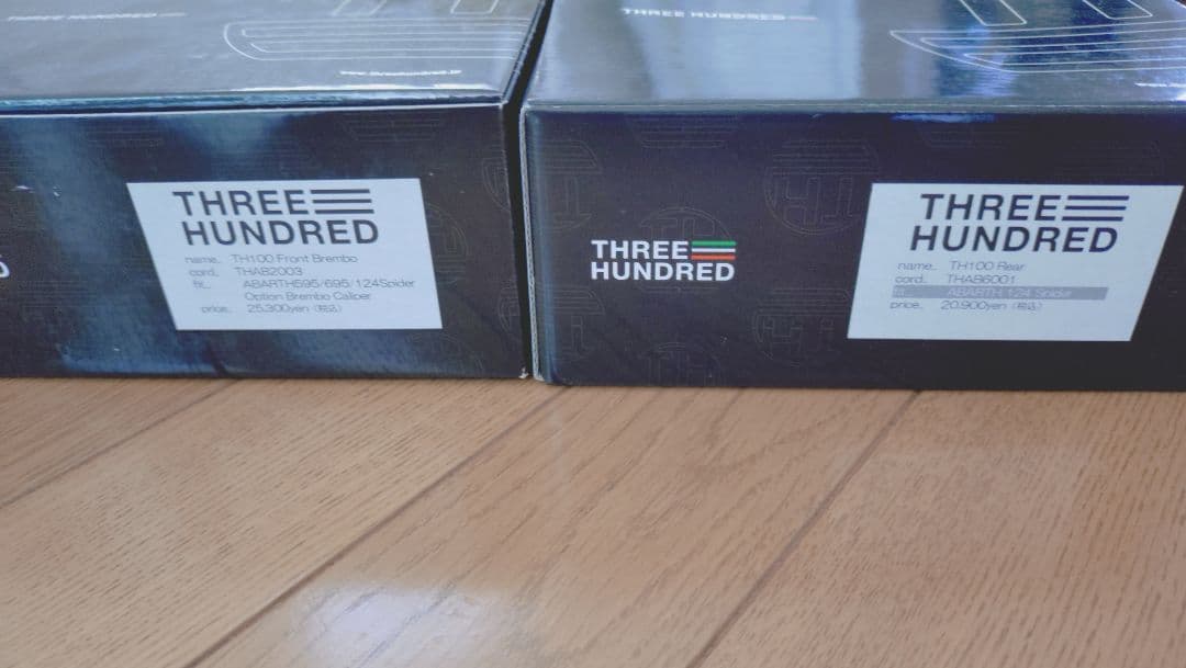 THREE HUNDRED TH100 ブレーキパッドセット
