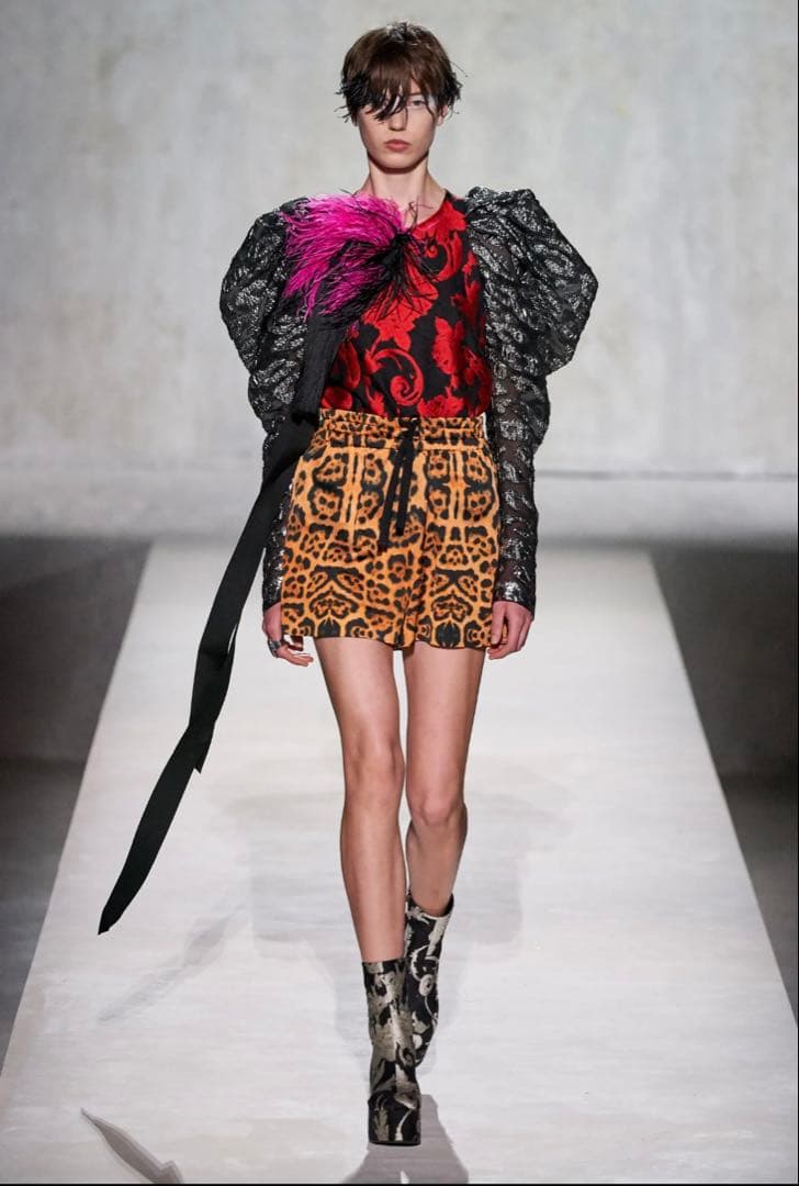 2020年SS dries ショーピース