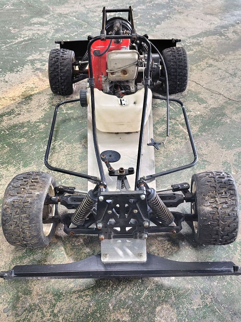 【ジャンク品 部品取り KYOSHO Robin ガソリンRCバギー】