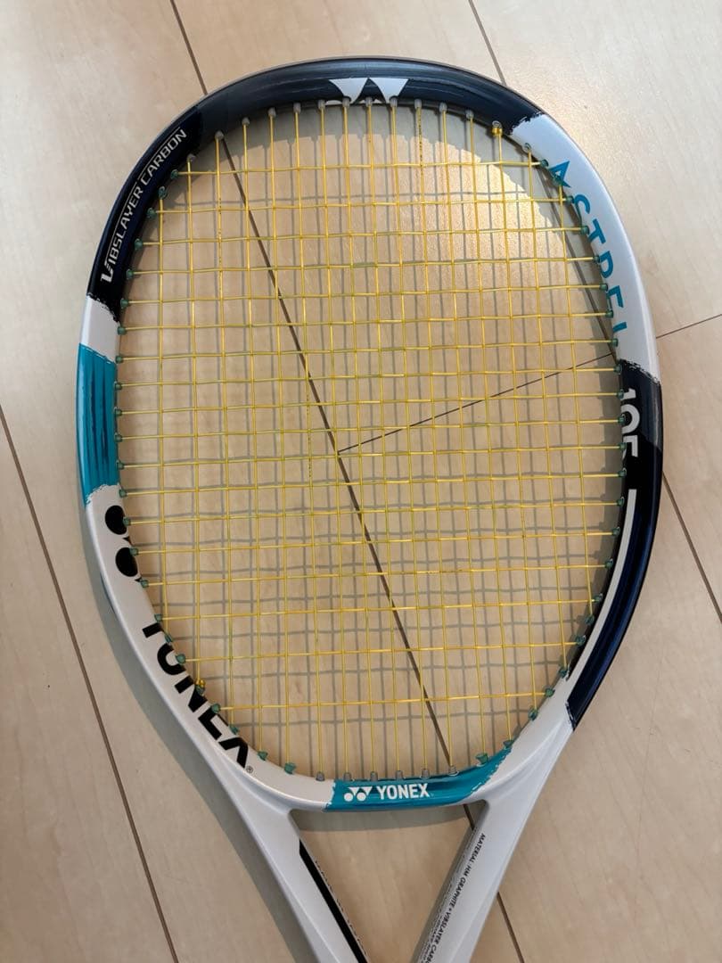 硬式テニスラケット YONEX ASTREL 105　極美品☆