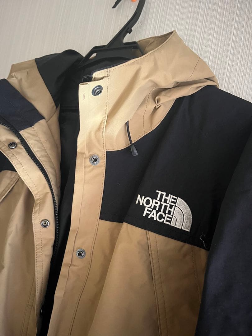 あきら　THE NORTH FACE XL ジャケット ベージュ・黒