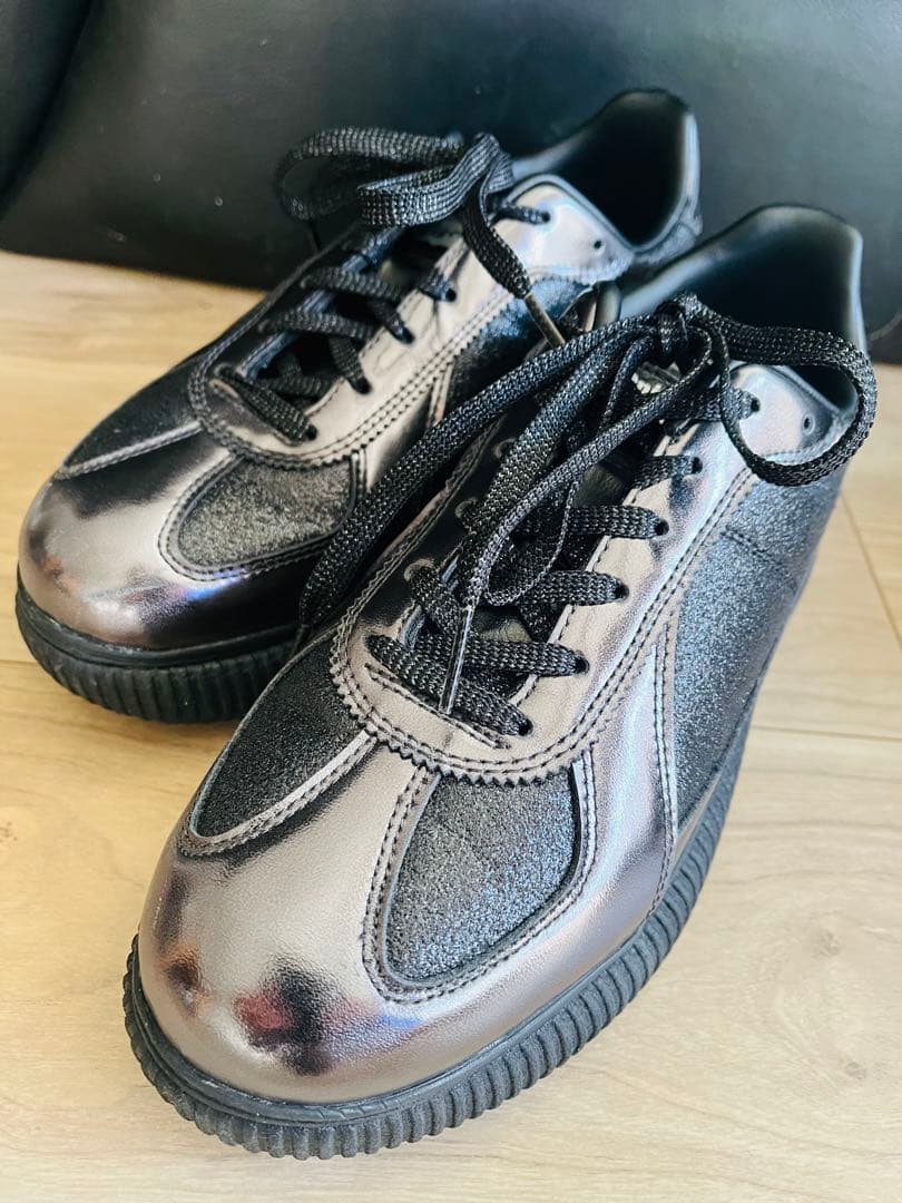 Onitsuka Tiger⭐︎DELECITY HOLIDAY 黒　25cm