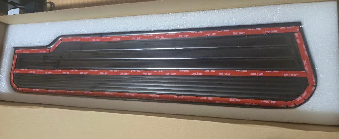 セレナ　SERENA サイドステップスカッフプレート　C28　C27