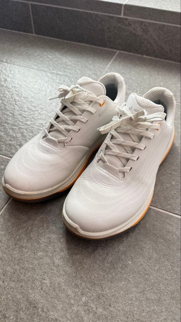 ecco/ゴルフシューズ/ホワイト/2ラウンド着用のみ/サイズ40