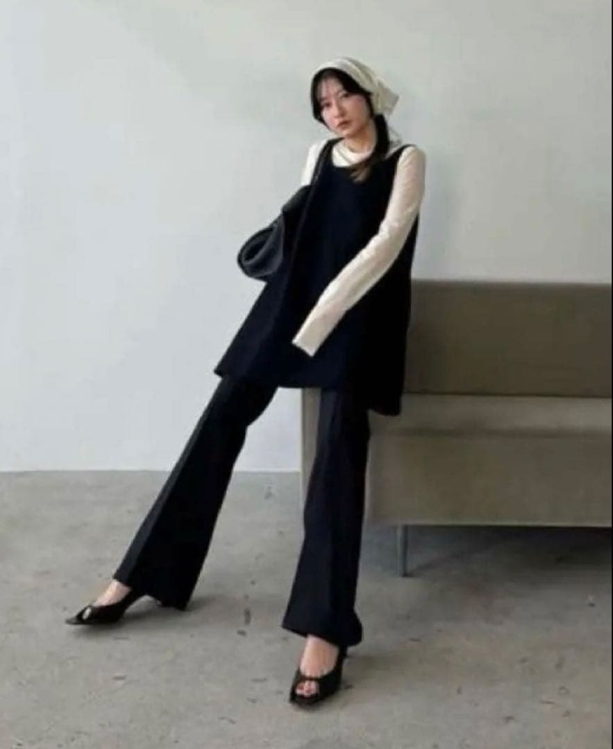 専用CLANE THIN STRAP A LINE TOPS