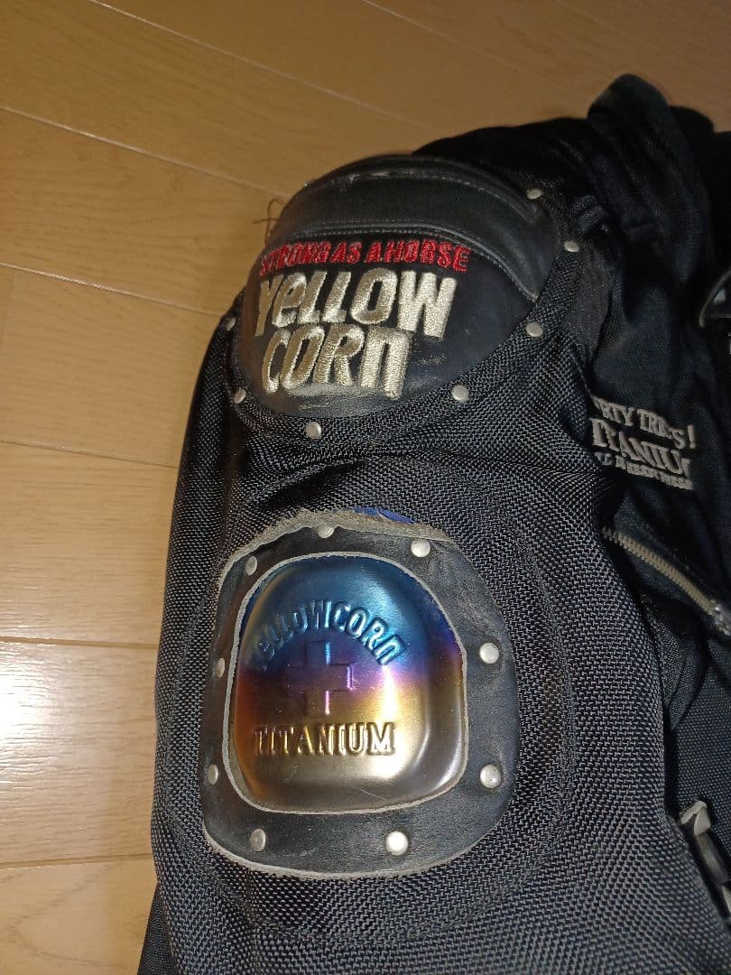 YELLOW CORN チタニウムジャケット 3LW