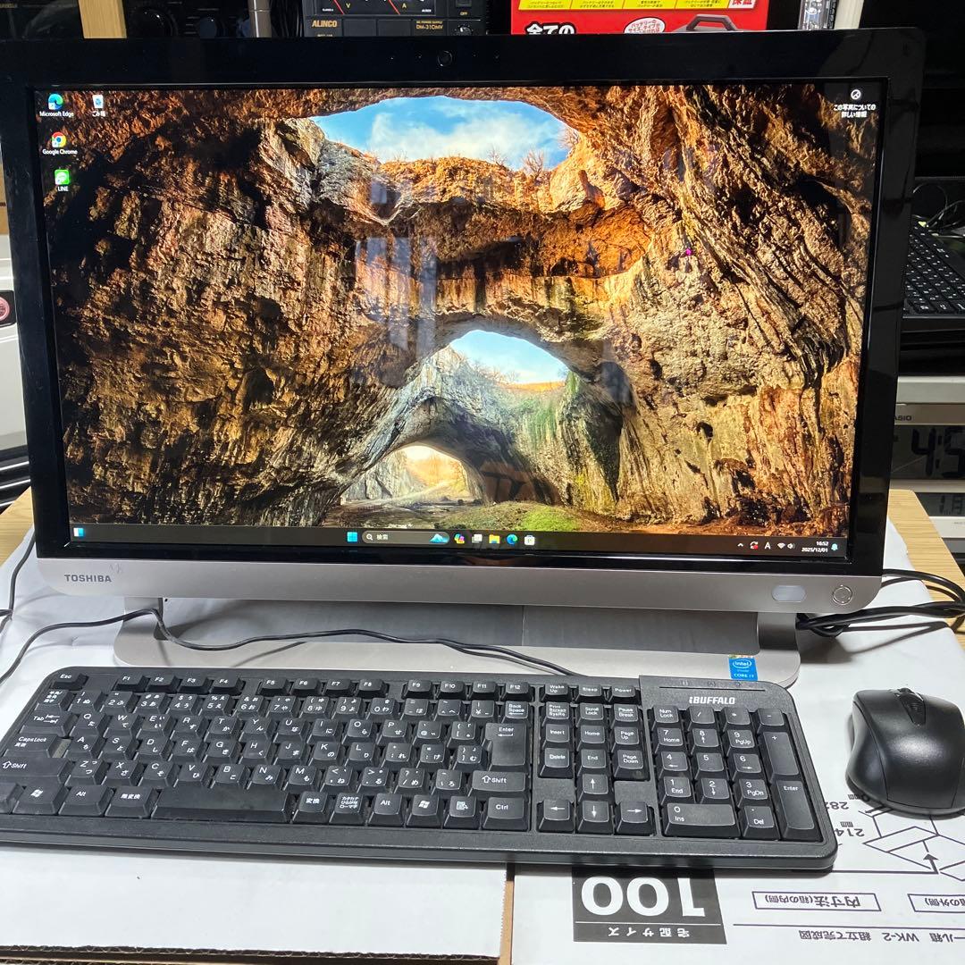 TOSHIBA REGZA PC Wi11core i7 SSD美品