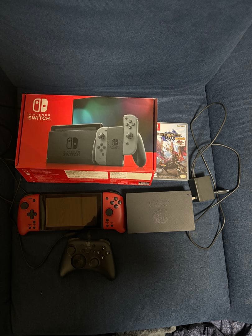 Nintendo Switch 本体Hori グリップコントローラー　ホリパッド