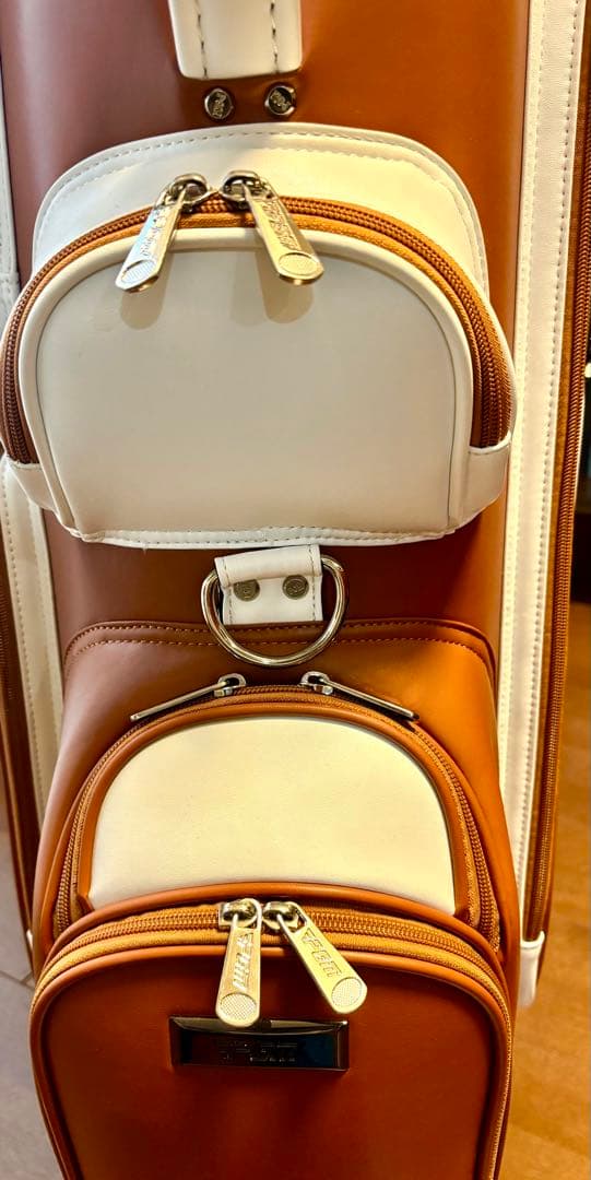 キャスター&ハンドル付きキャディバッグ