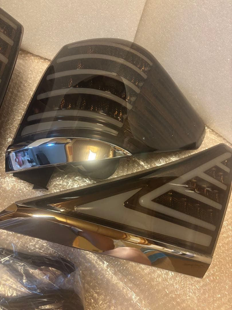 ★美品★ヴァレンティ テールランプ valenti REVO ヴェルファイア★