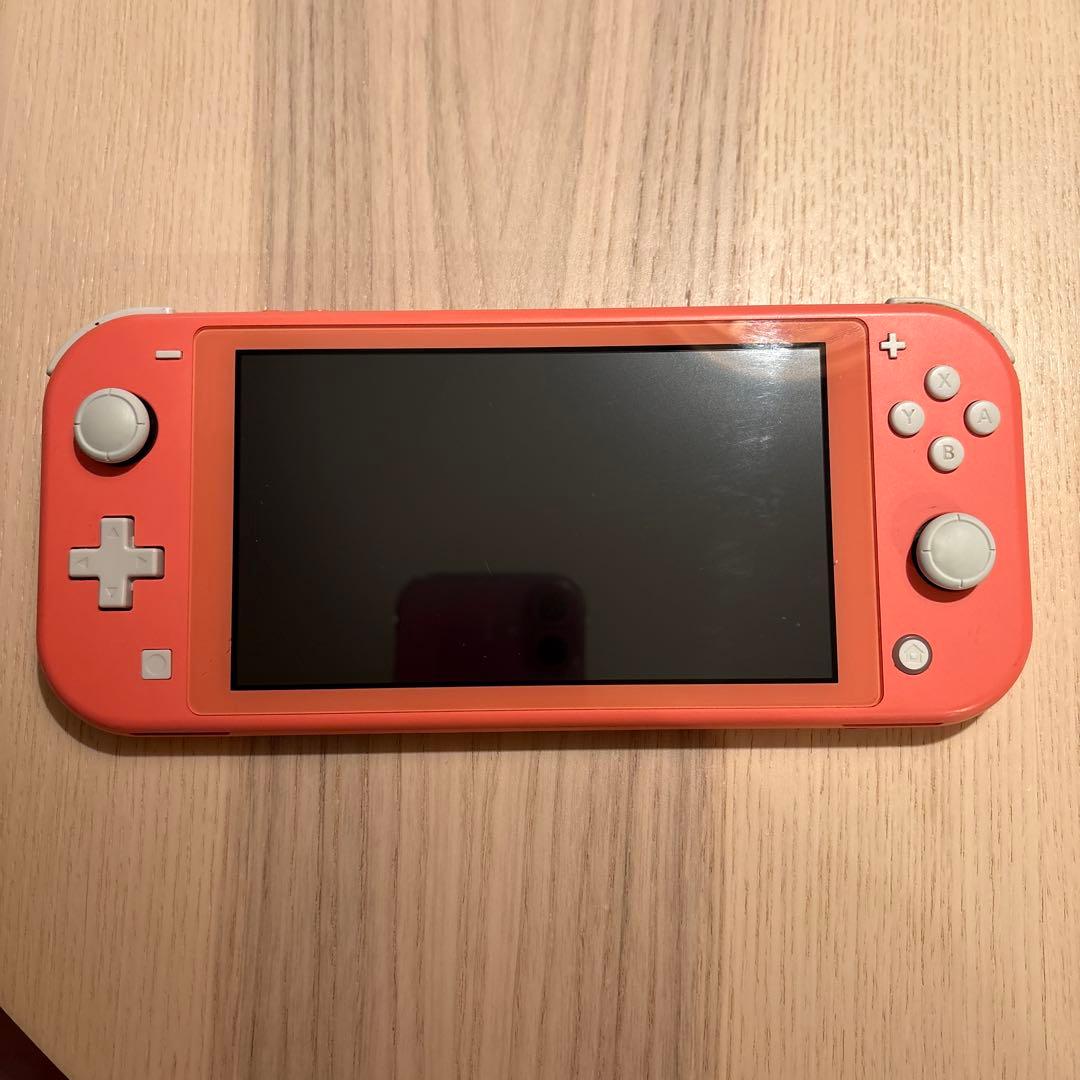 Nintendo Switch Lite 　コーラル