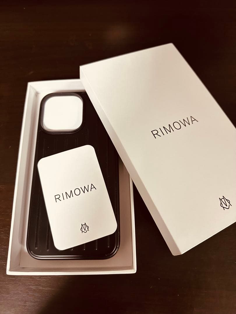 RIMOWA ブラック iPhoneケース　14Pro MAX