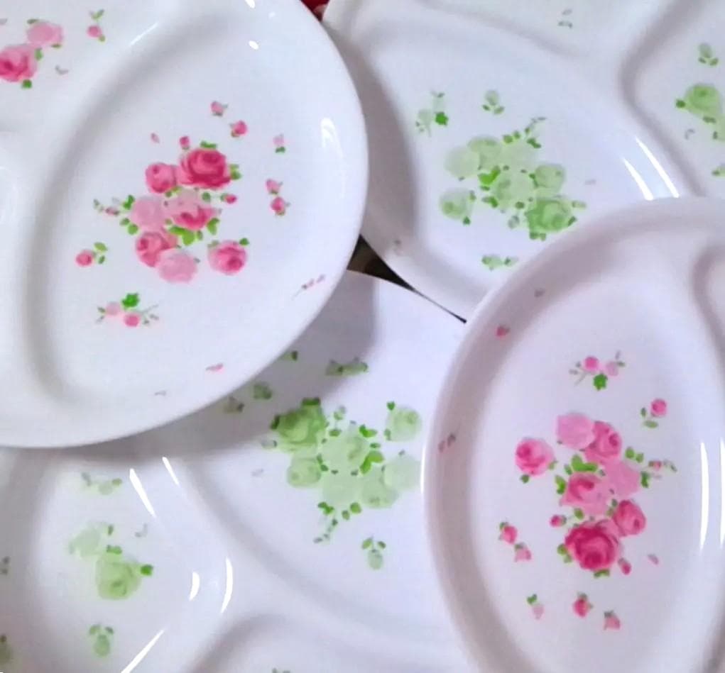 新品 コレール ローズ 薔薇 ランチ皿4枚