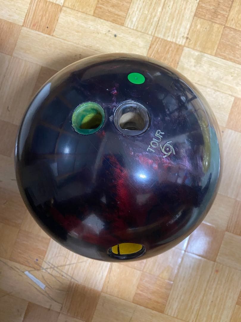 IQ TOUR GT ボウリングボール