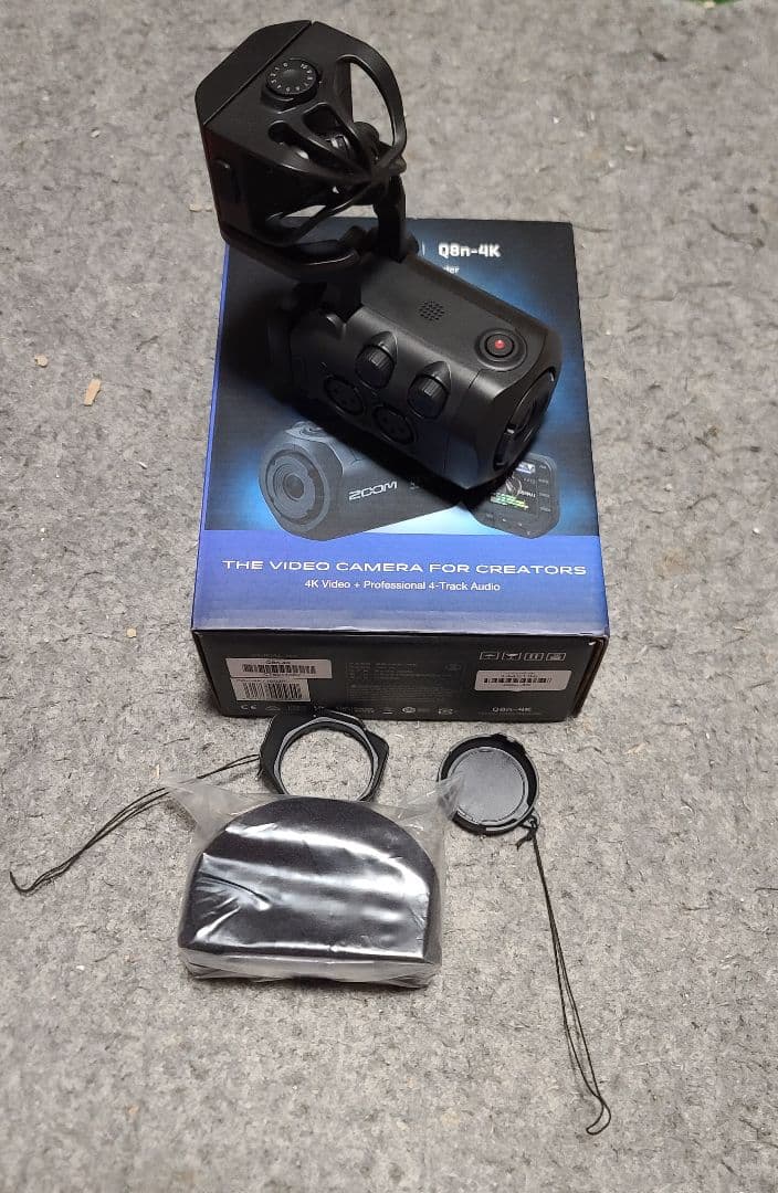ZOOM Q8n-4K ハンディビデオレコーダー