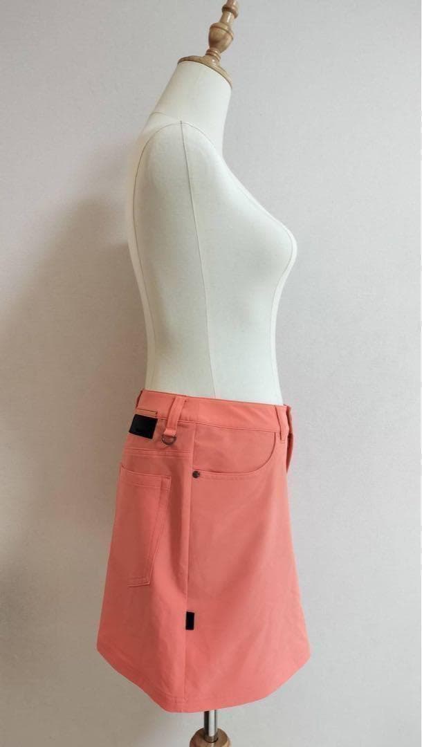 新品タグ付＊VIVAEArtゴルフウェアスカート（40）4WAYストレッチ　撥水