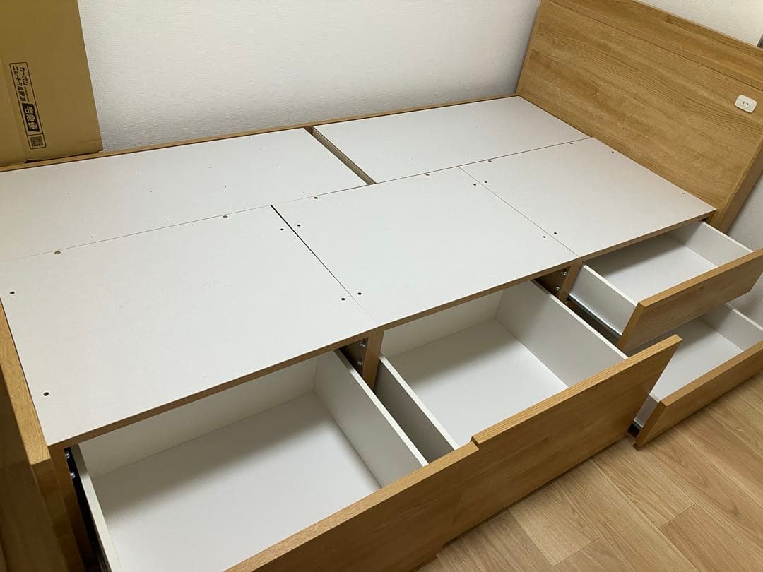ニトリ シングルベッドフレーム（収納付き）