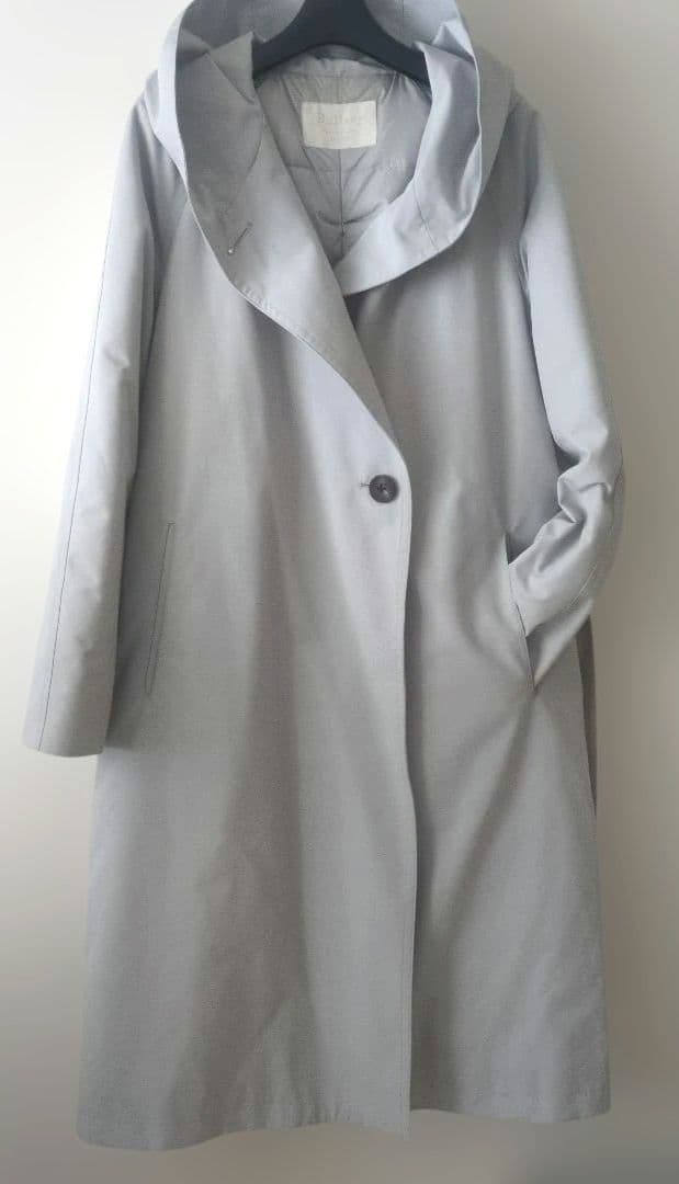 Ballsey TOMORROWLANDライトグレーダウンロングコート