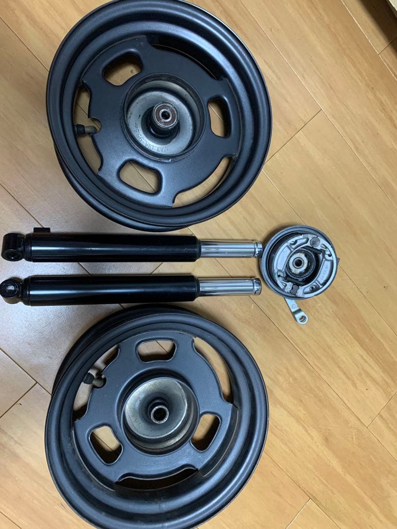 ズーマー　純正　ホイール　フォーク　ブレーキドラム　ディオ　ジーダッシュ　タクト