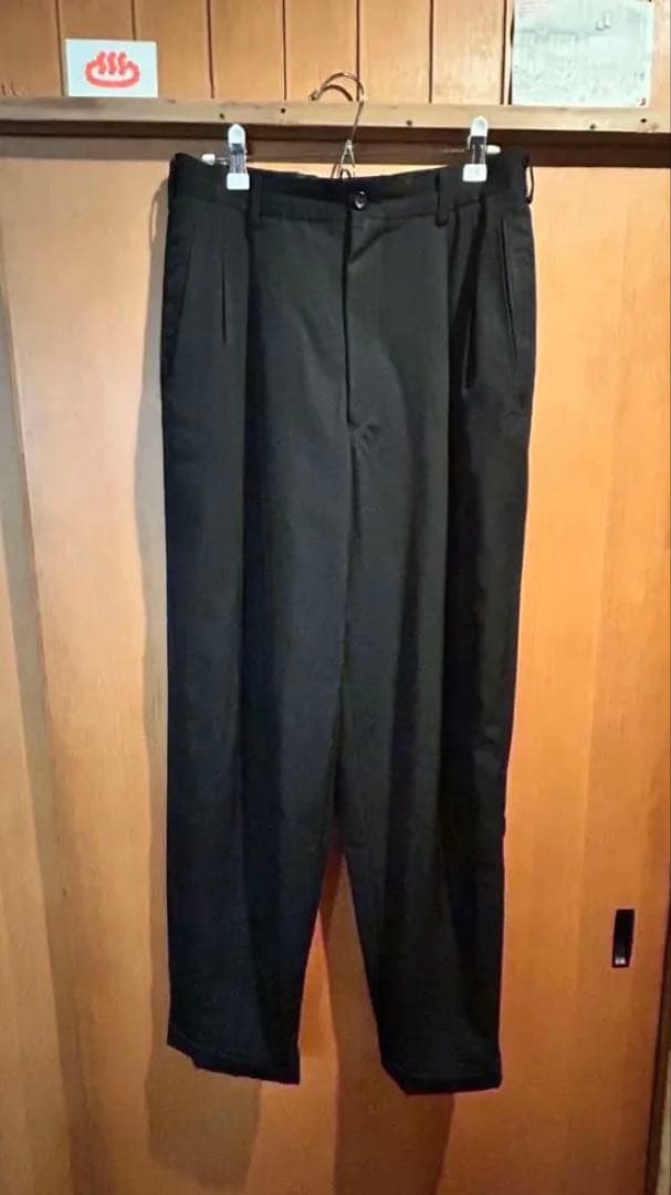 【ごんぞう】コムデギャルソンオム　テーパード黒スラックス