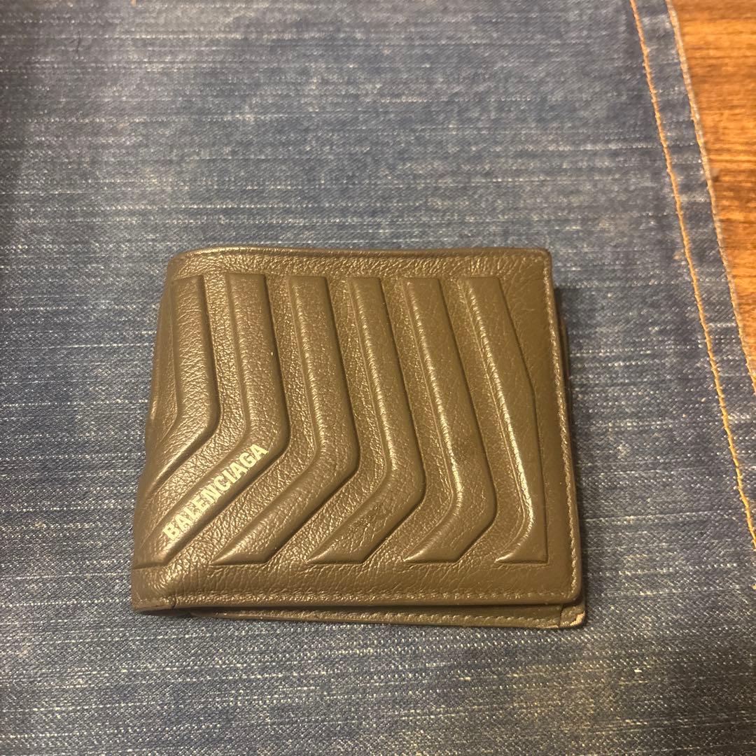 バレンシアガ　財布