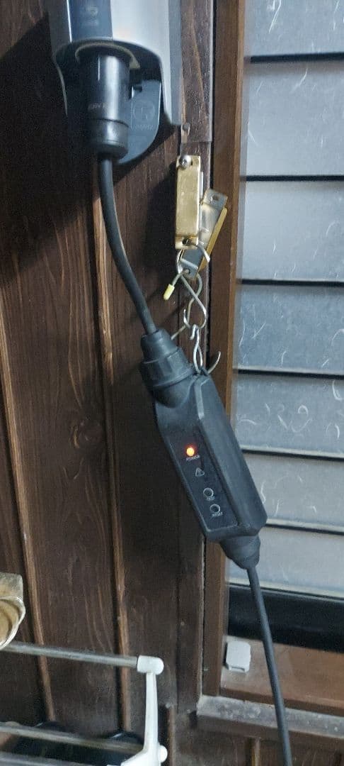 kenken24プリウスphv 純正充電ケーブル最終価格。