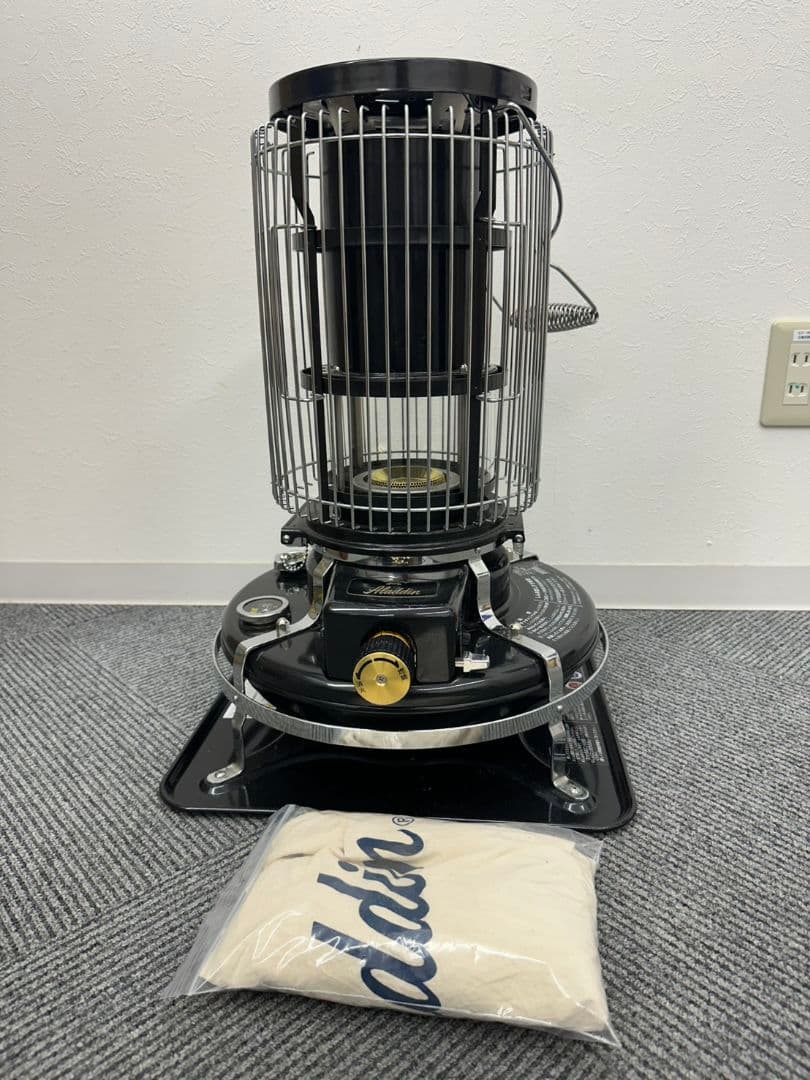 アラジン ストーブ ブラック 専用カバー付き長期保管未使用品